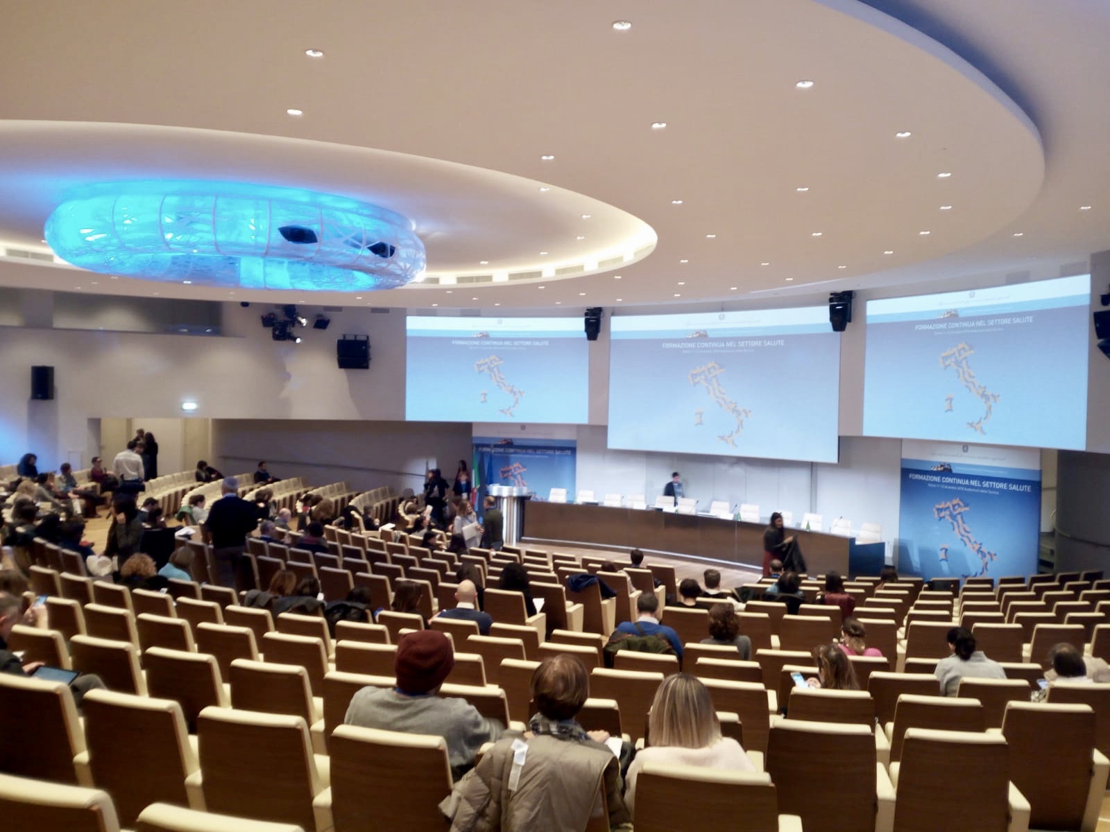 LA FORMAZIONE CONTINUA NEL SETTORE SALUTE